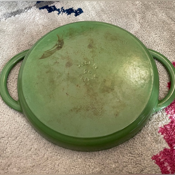 Staub Cast Iron Grill Pan - Picture 4 of 4